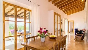 Dining - Villa in Son Servera with Private Pool & BBQ (Llevant, Colònia de Sant Pere)
