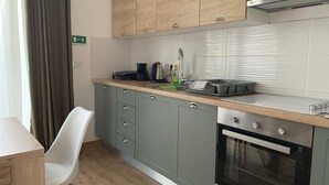 Comfort Studio, Garden View | Private kitchen - Noar Apartment (Orešje)