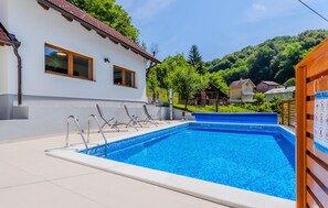 Pool - Holiday Home with pool (Tuheljske Toplice)