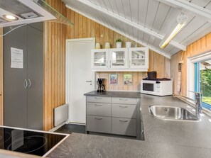 Fridge, microwave, dishwasher, cookware/dishes/utensils - "Kai" - 400m from the sea by Interhome (Sydals)