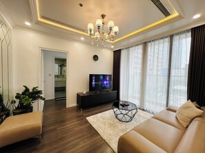 Luxury Apartment, Balcony, Lake View | Living area - chup housing (Ha noi)