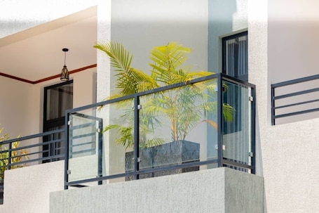 Exterior. Bright Hotel and apartement