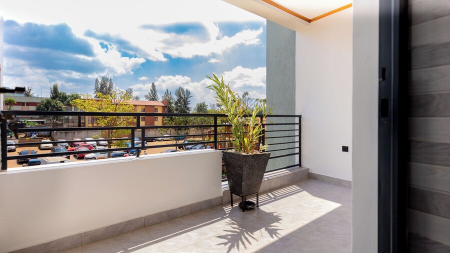 Bright Hotel and apartement