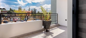 Bright Hotel and apartement