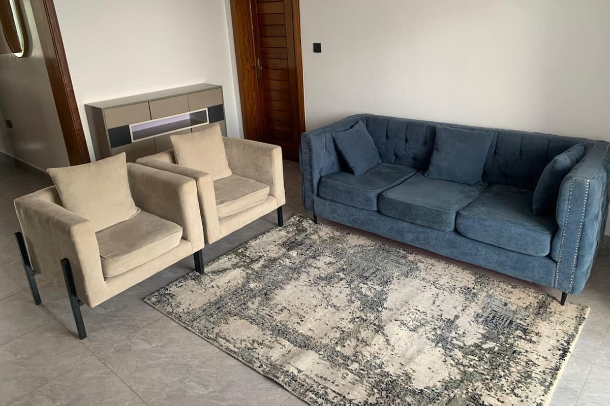 Habitació amb dos llits individuals familiar | Escriptori, espai de treball apte per a portàtils i wifi gratuïta