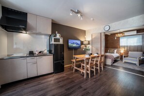 Comfort Room | Living area