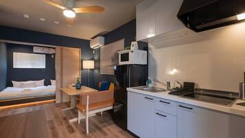 Comfort Apartment, Non Smoking | Blackout curtains, bed sheets