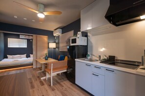 Comfort Apartment, Non Smoking | Blackout drapes, bed sheets
