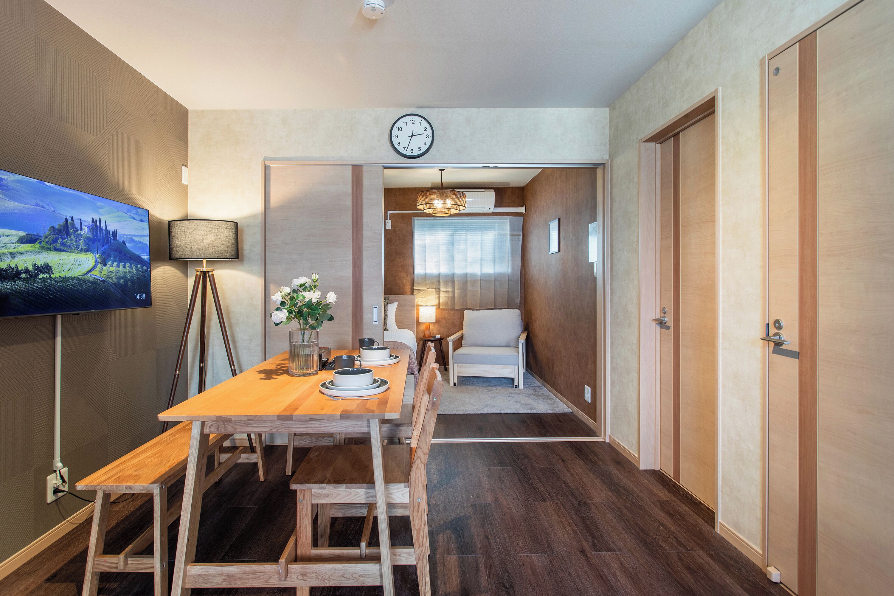 Comfort Room | In-room dining