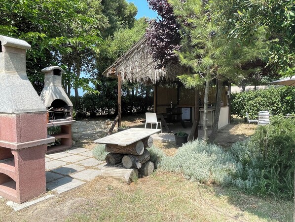 BBQ/picnic area