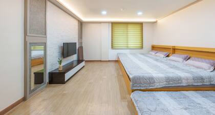 Boryeong The Daecheon Story Pension