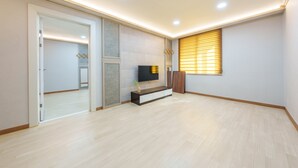 Rom – basic, 1 soverom (Room 203 (BBQ / Netflix))