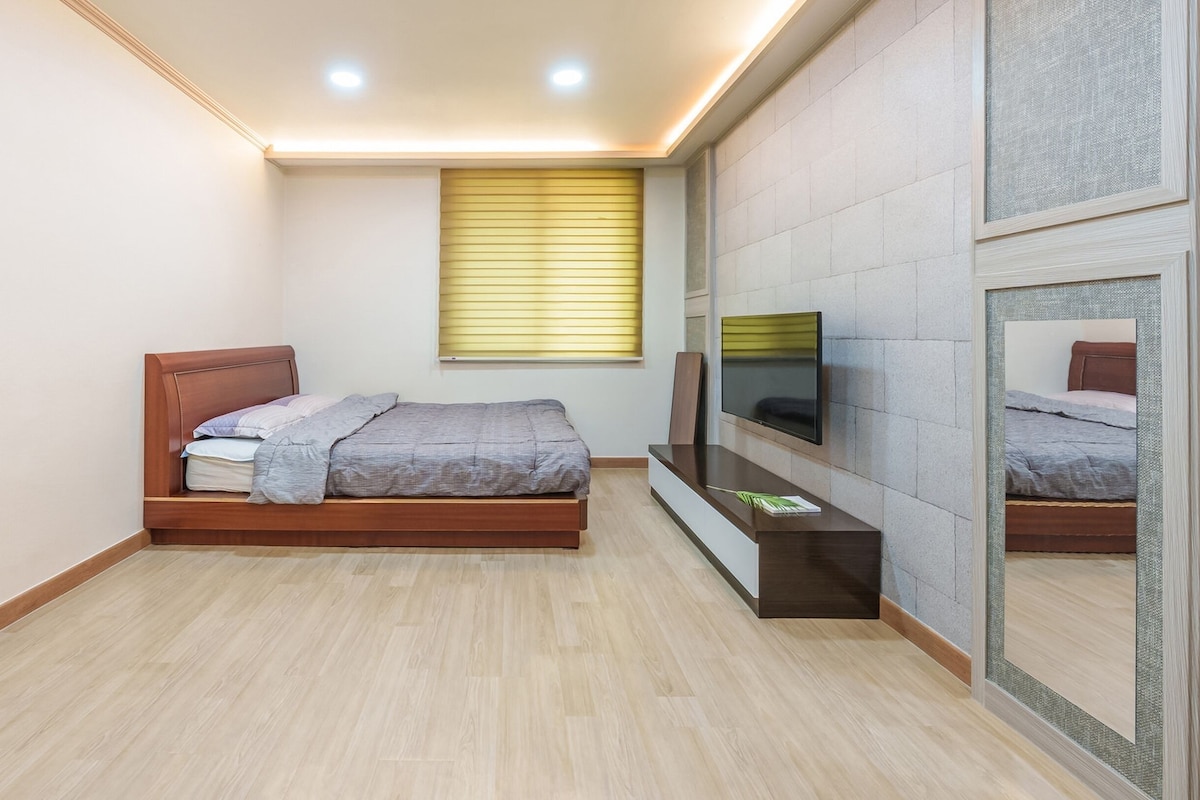 Rom – basic, 1 soverom (Room 207 (BBQ / Netflix)) | 1 soverom og wi-fi (inkludert)