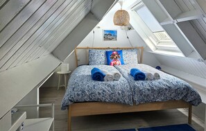1 bedroom, iron/ironing board, free WiFi