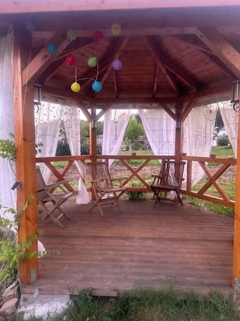 Terrace/patio. Chestnut vacation apartment in the Mensch und Natur guest & seminar house