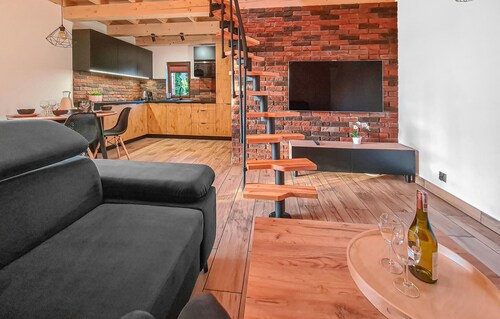 Awesome home in Cieciorka