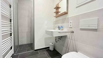 Handtücher, Seife, Toilettenpapier