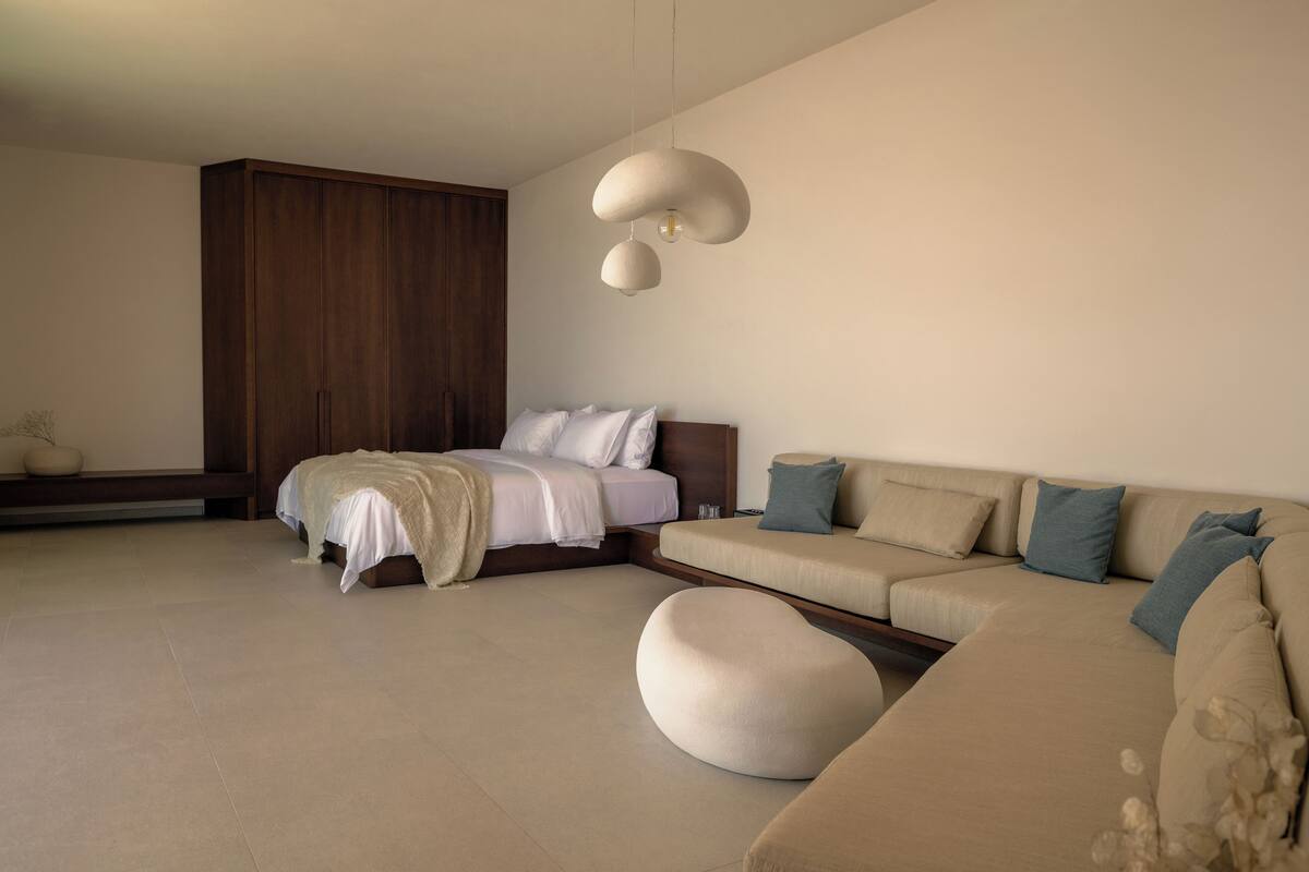 We shall dance | Egyptian cotton sheets, premium bedding, memory-foam beds, in-room safe