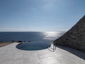 Room - Olen Syros (Syros)