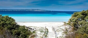 Private RED Apartment at Palma de Sols – No Shared Living Spaces