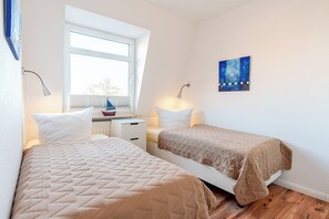 2 Schlafzimmer, Reisekinderbett, kostenloses WLAN, Bettwäsche