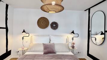 2 Schlafzimmer, Schreibtisch, Bügeleisen/Bügelbrett, WLAN