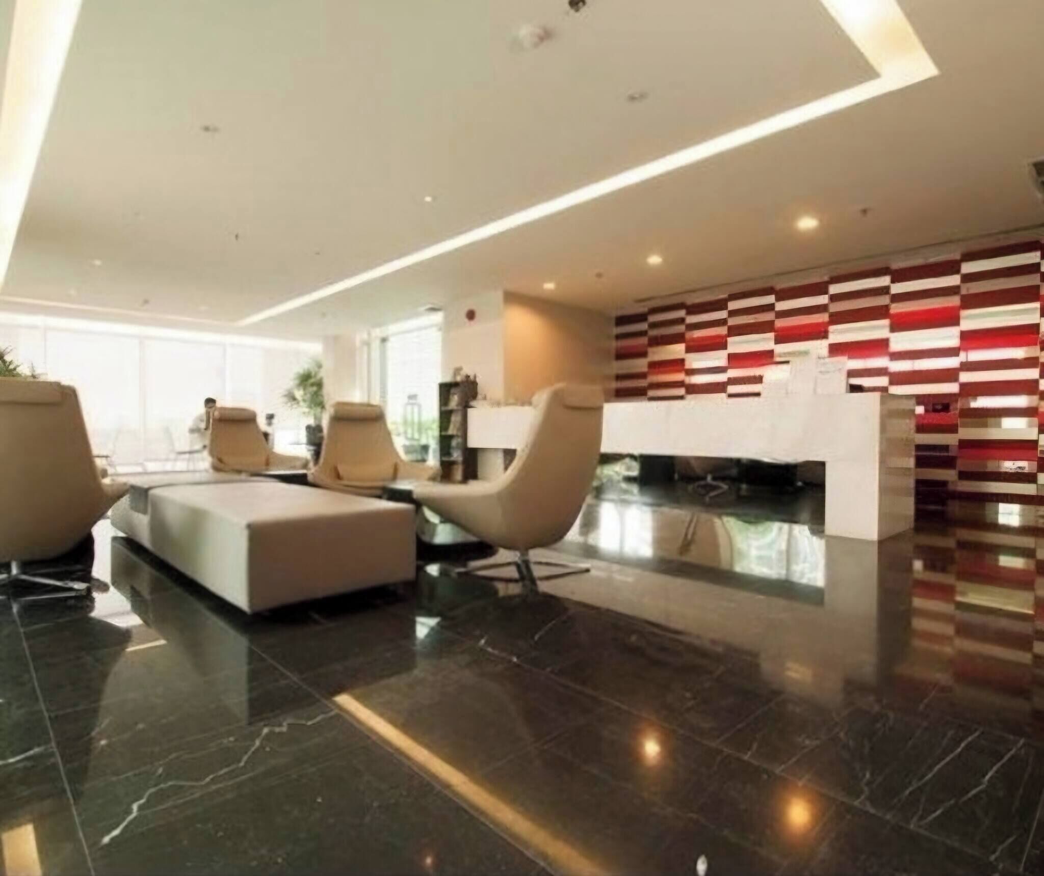 Condo, 1 Bedroom, Balcony | Lobby