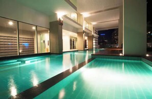 Appartement, 1 slaapkamer, balkon | Zwembad | Een binnenzwembad