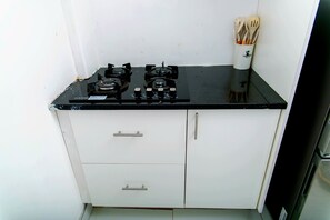 Fridge, microwave, stovetop, electric kettle