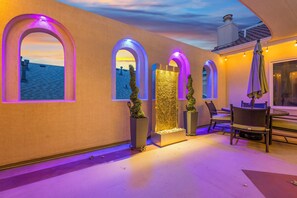 Outdoor dining - Heart of Cherry Creek | Group Retreat | Hot Tub (Denver)
