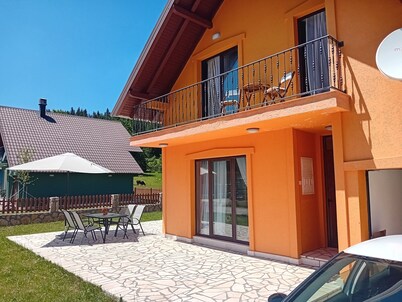 Cozy 3BR Villa near Durmitor National Park - Free WiFi & Parking - Nature Escape