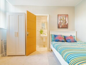 1 soverom, strykejern/-brett, wi-fi og sengetøy