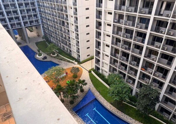 Lejlighed - 1 soveværelse - balkon - byudsigt | Pool | Udendørs pool