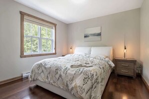 6 Schlafzimmer, Bügeleisen/Bügelbrett, WLAN