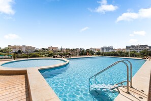 Pool - Apartment 'Buen Ambiente' with Shared Pool, Shared Garden and Wi-Fi (Orihuela)