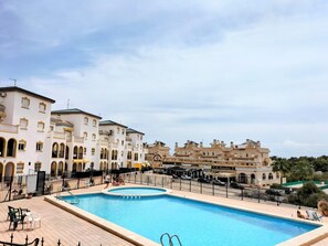 Pool - Apartment 'Buen Ambiente' with Shared Pool, Shared Garden and Wi-Fi (Orihuela)