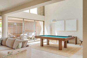 TV - 2BR Villa w/ Private Pool | Salgados | DA’Home (Guia)