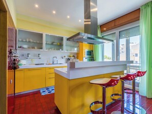 Fridge, microwave, oven, dishwasher