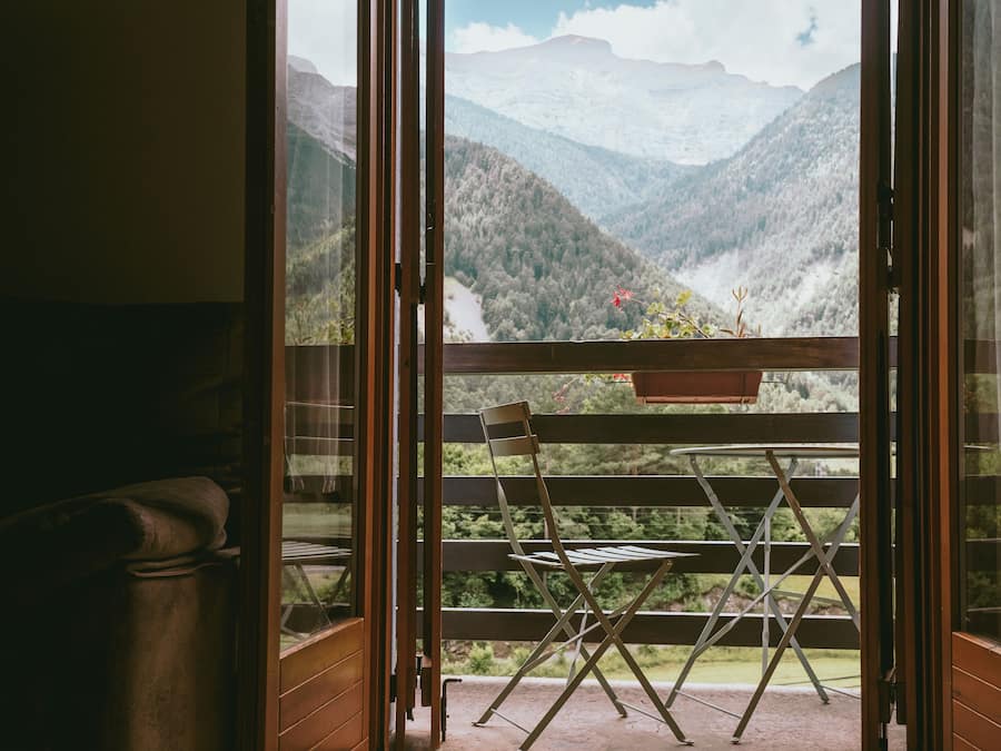 Superior Apartment, Balcony, Mountain View | Living area