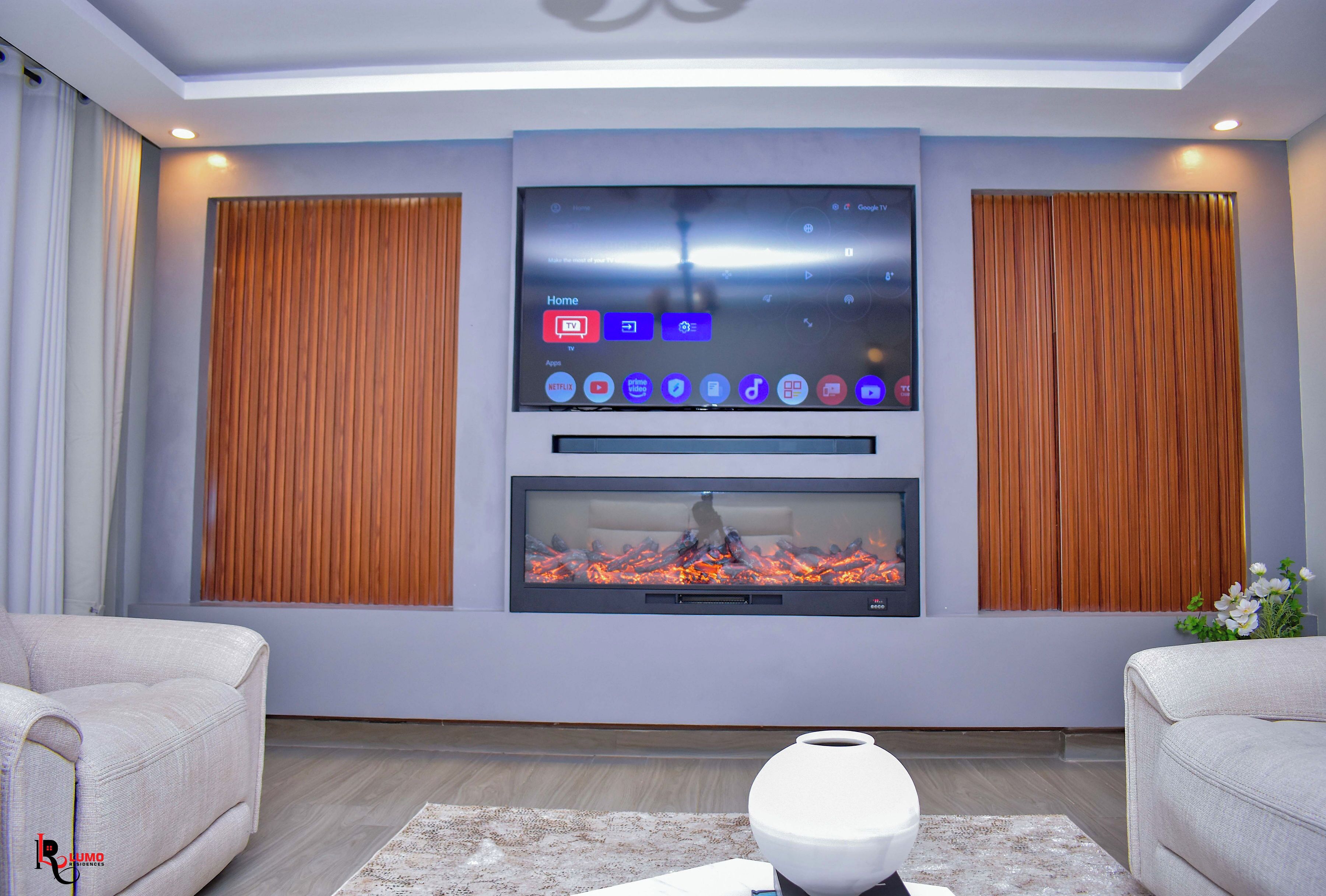 Apartemen Mewah | Area keluarga | TV layar datar