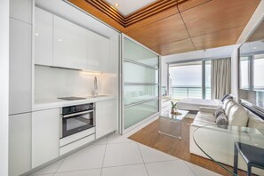 Interior - Ocean Hideaway - Cozy Studio Retreat (Sattahip)