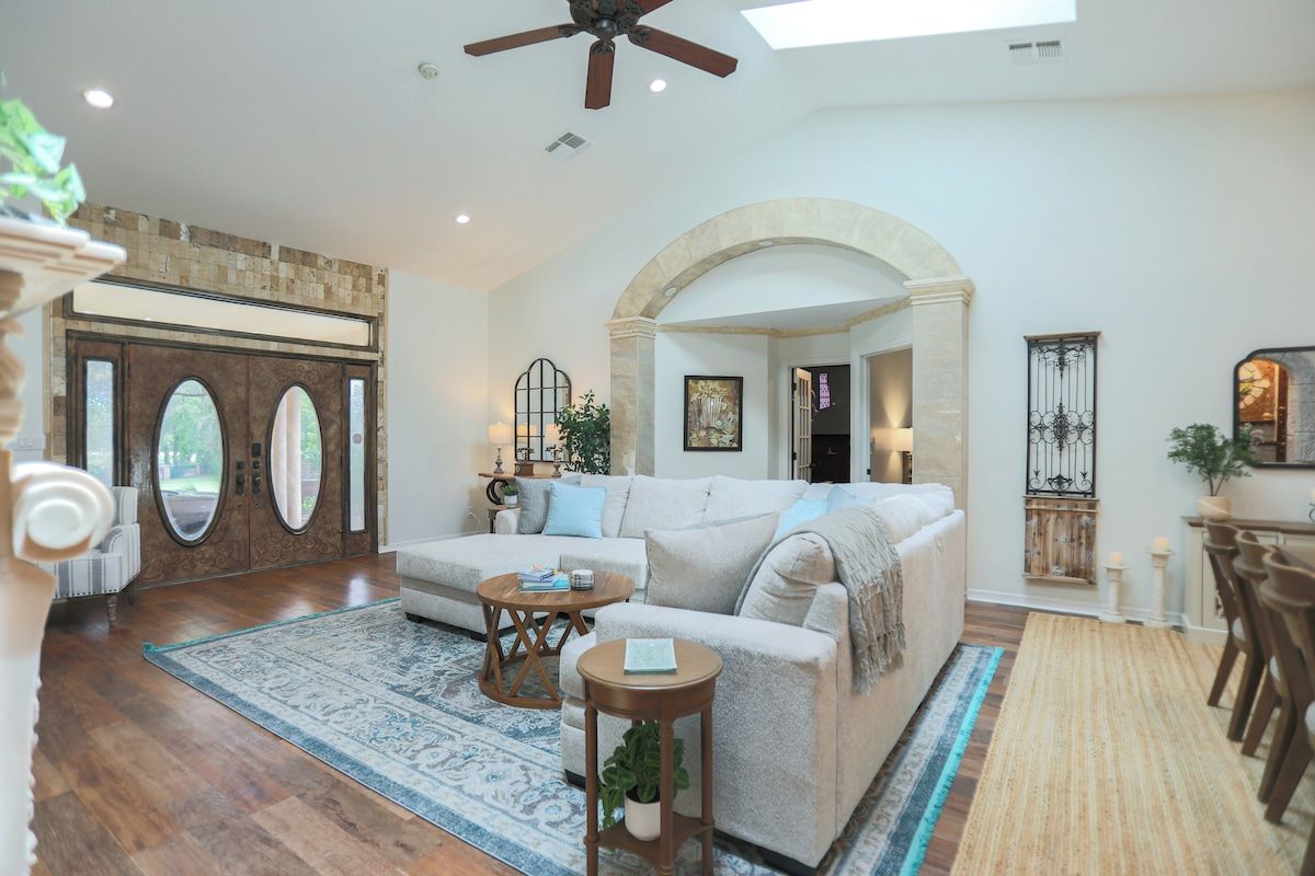 Tuscan Breeze Pool, Beach, Games, Dog Park, Movies - Palm Harbor, FL