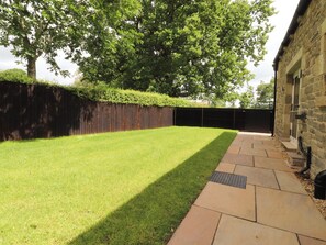 Property grounds - Heron View (Preston)