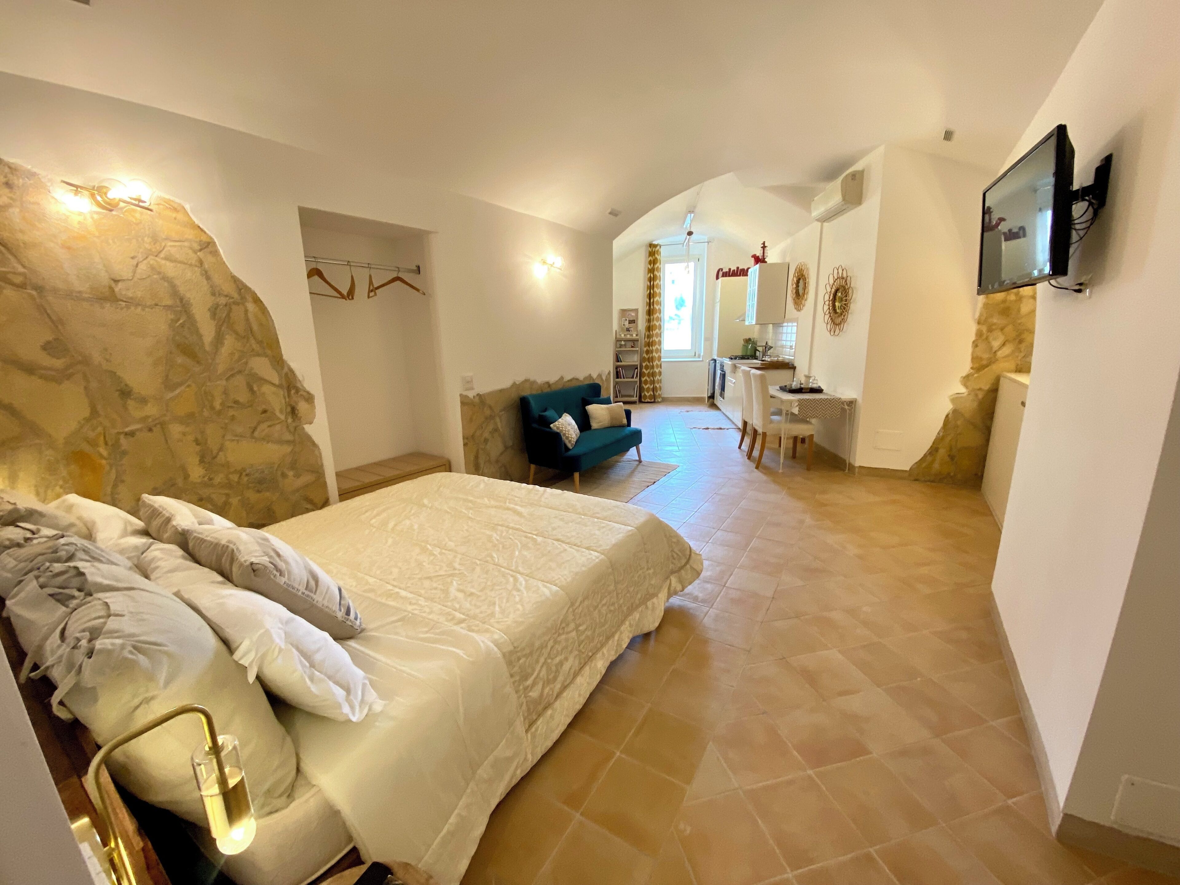 Casa adosada de lujo, vistas a la ciudad | Ropa de cama de alta calidad y decoración individual