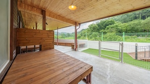 Basic Room, 1 Bedroom (Daisy (Pet-Friendly / BBQ)) | 1 bedroom, free WiFi