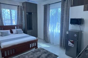 WiFi, bed sheets
