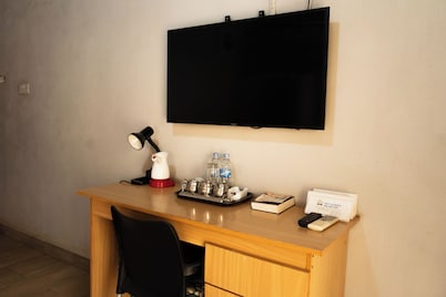 Blissful lily lodge