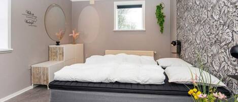 3 bedrooms, free WiFi