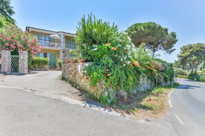 Exterior - Apartment 'Laura' with Sea View, Private Terrace and Air Conditioning (Portoferraio)