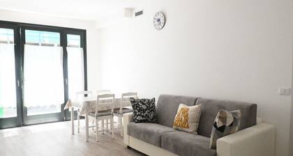 SE190 - Senigallia, renovated one-bedroom apartment with air conditioning
